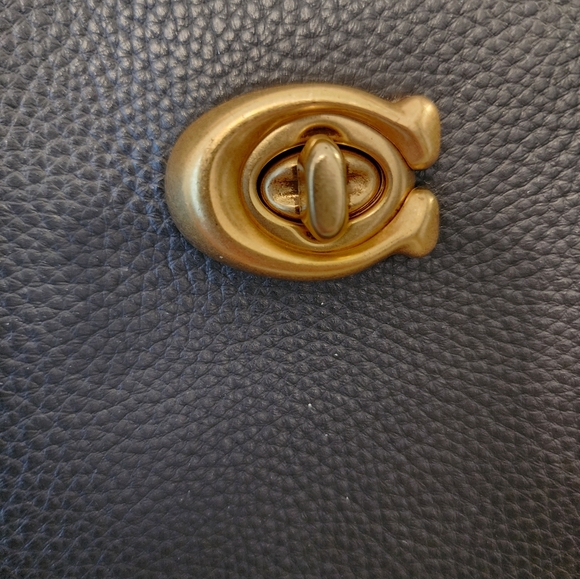 Coach Willow Shoulder Bag EUC - Picture 8 of 12